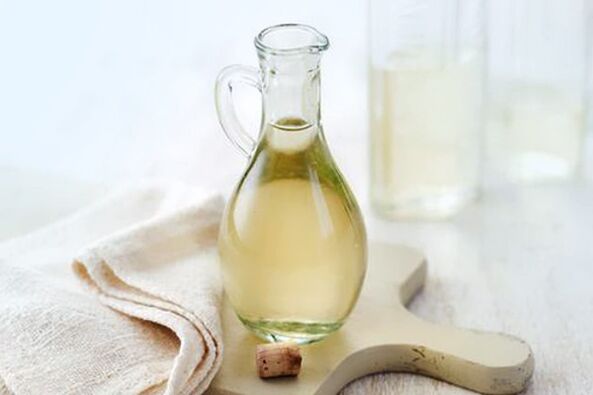 Vinegar is an effective agent that destroys the pathogens of mycosis