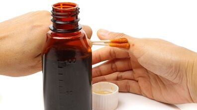 The use of iodine for the treatment of mushrooms on the fingers